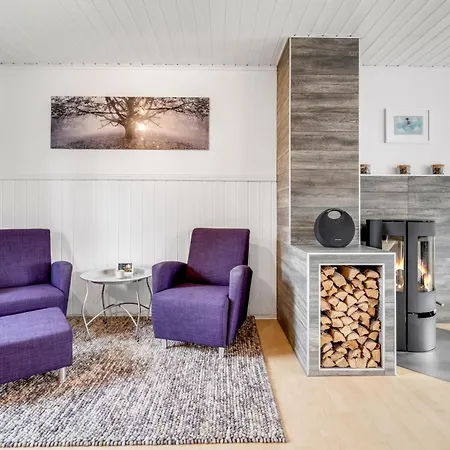 Fairytale House I Groups & Family Tromsø