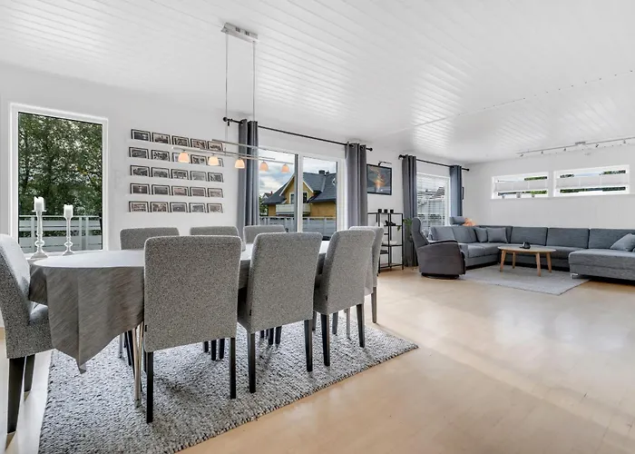 Fairytale House I Groups & Family Tromsø